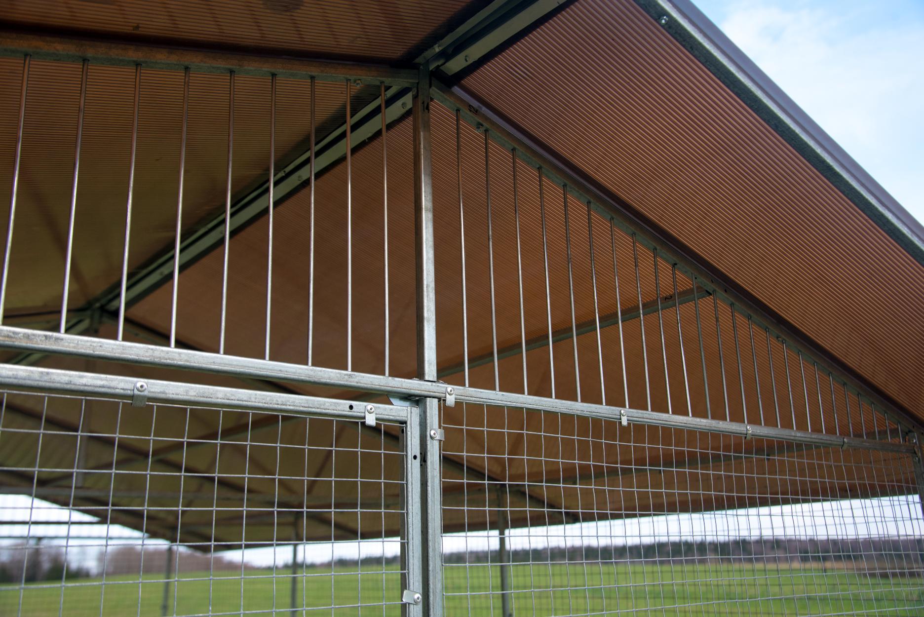 Выгул "Разгуляй" с крышей 2-3-К. Фото 6