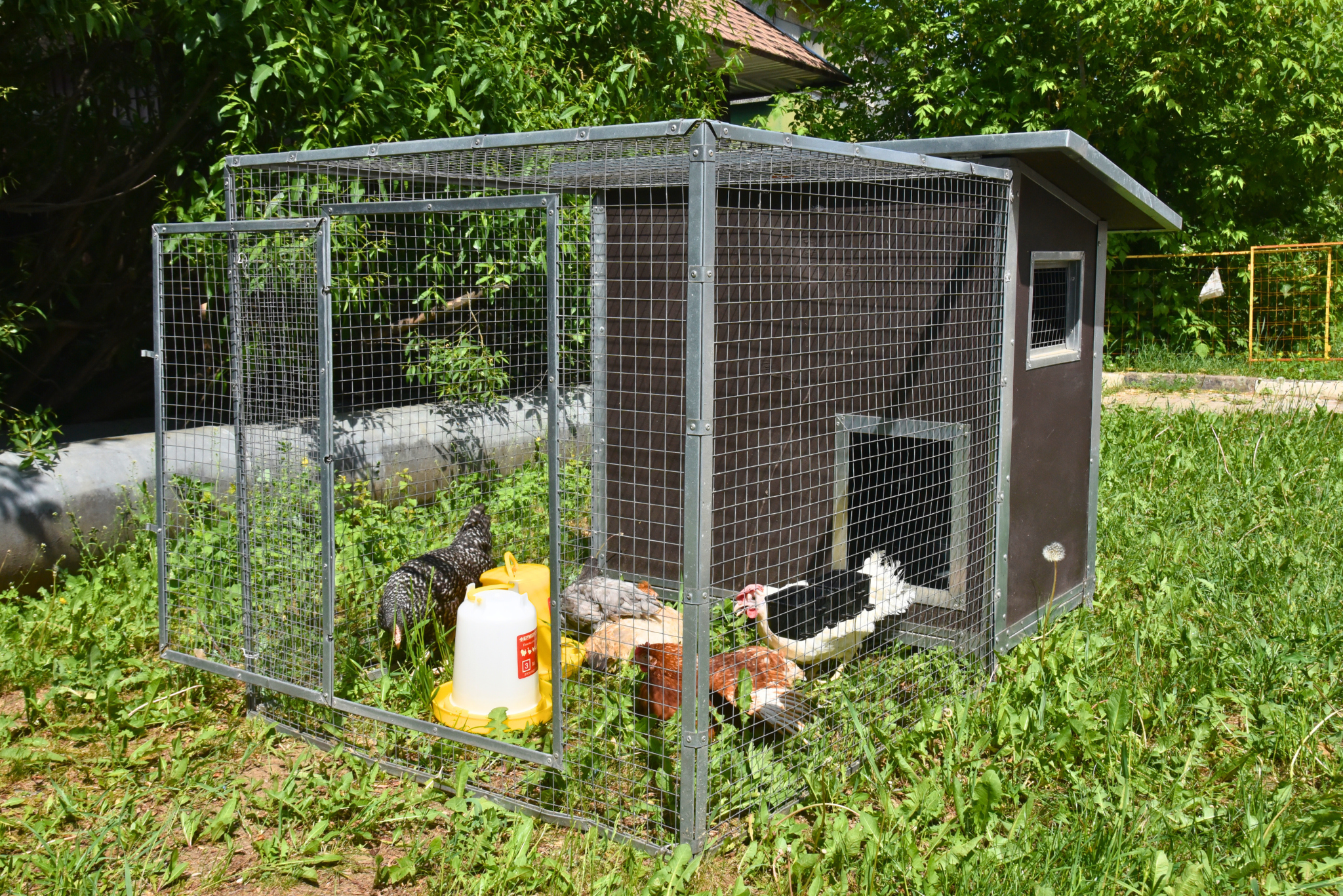 Утеплённый домик с выгулом "Лужайка-1". Фото 8