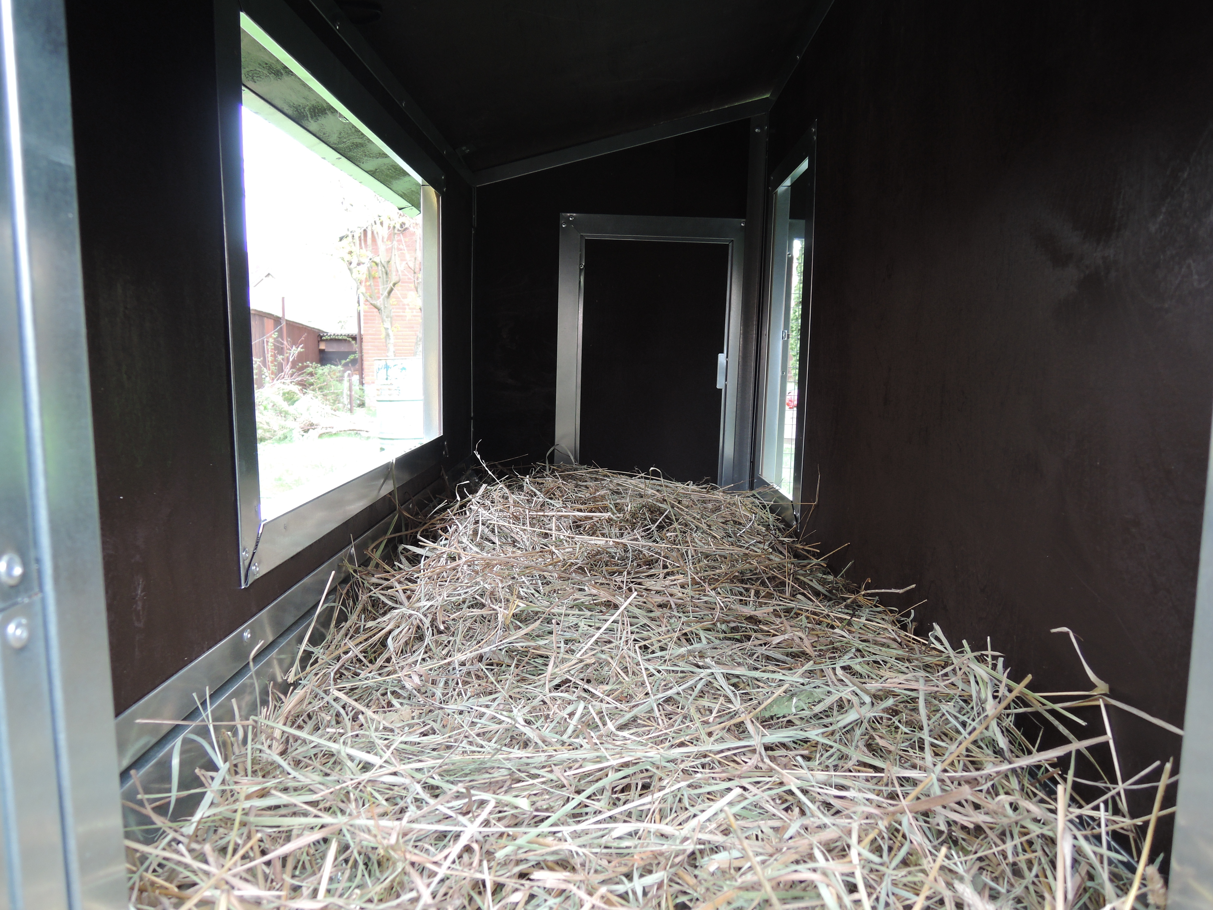 Утепленный отапливаемый уличный курятник с выгулом и гнездом "Зимняя Мечта" на 8-10 кур. Фото 16