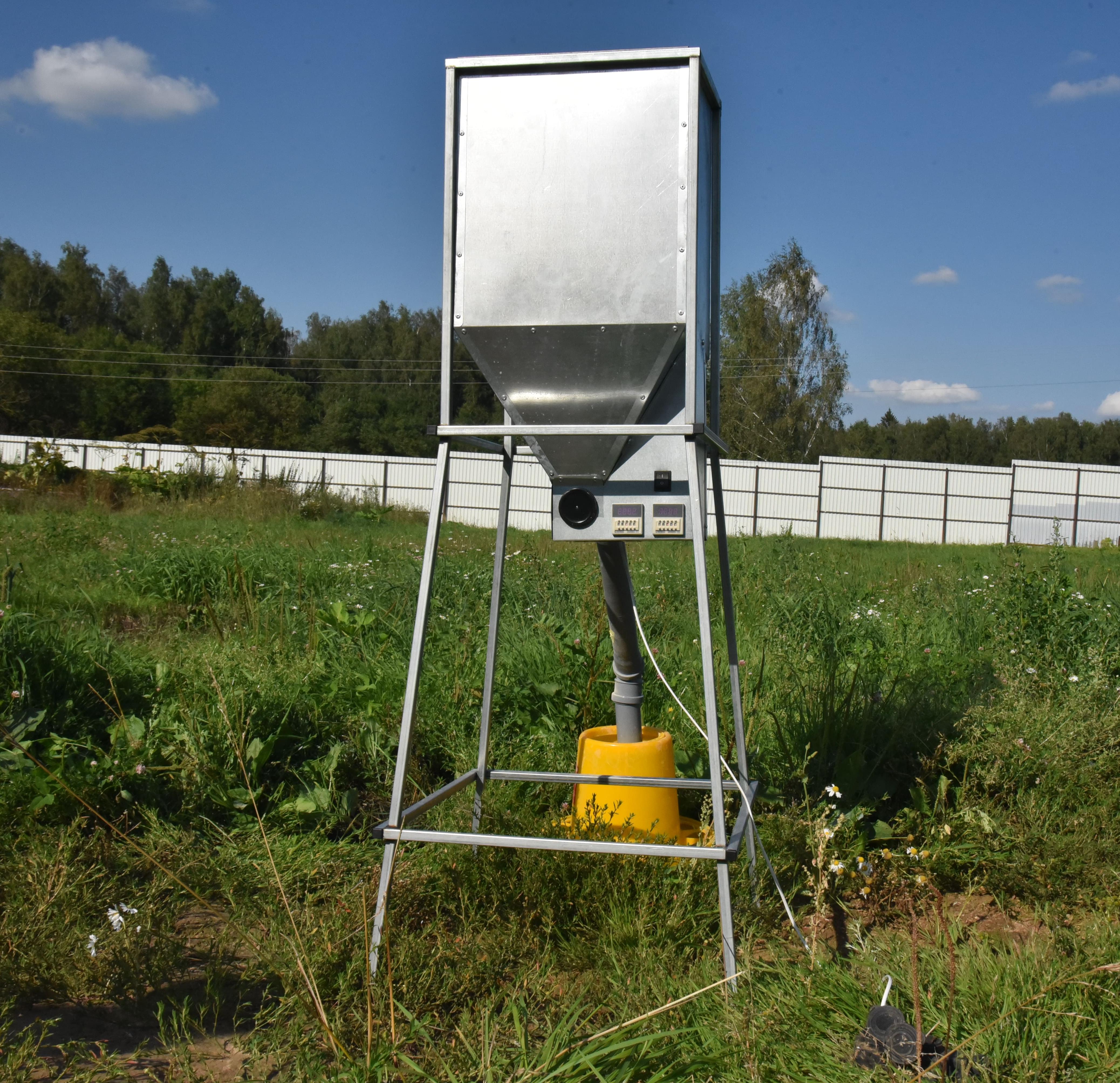 Бункер кормовой автоматический "Дозатор 45". Фото 10