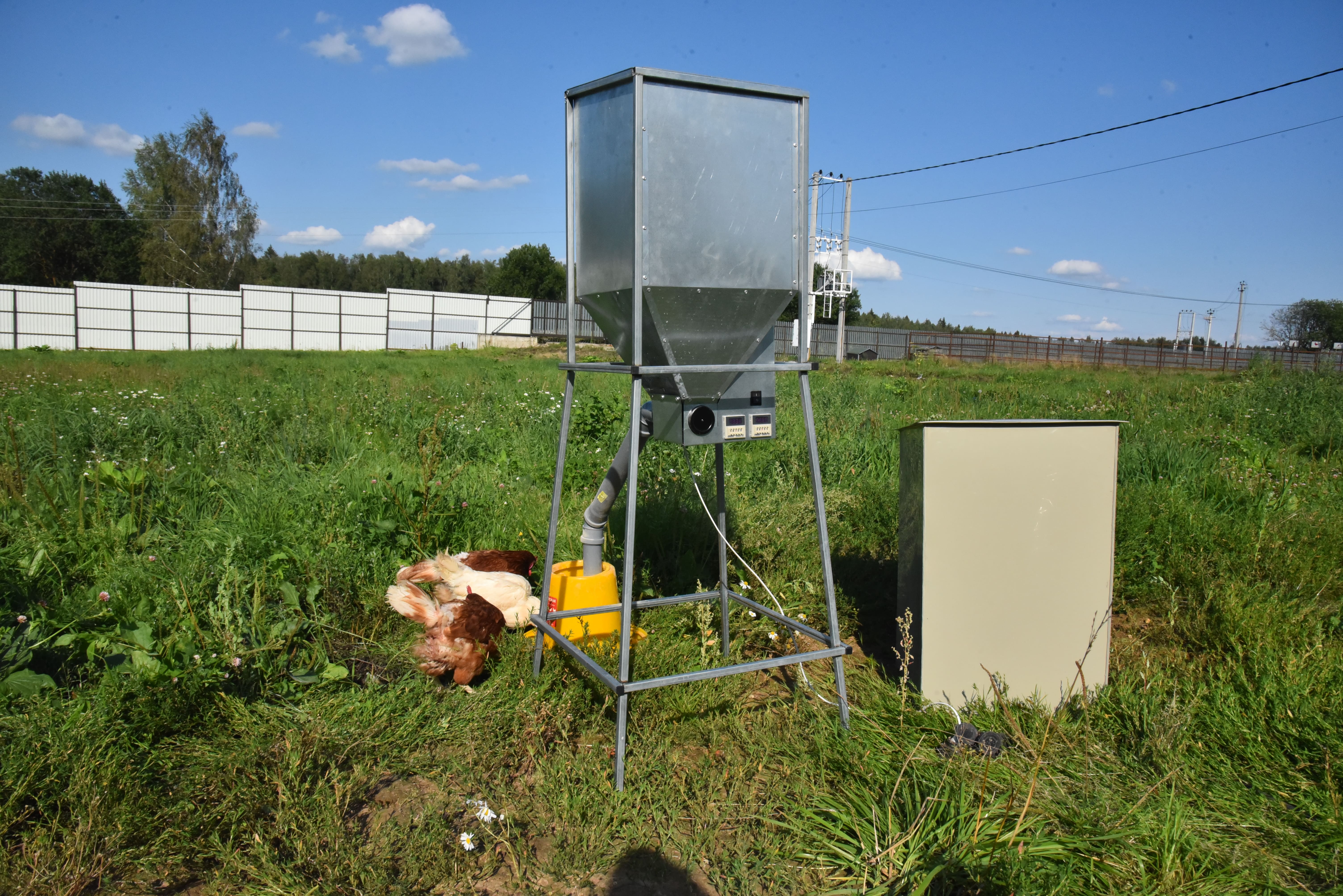 Бункер кормовой автоматический "Дозатор 45". Фото 16